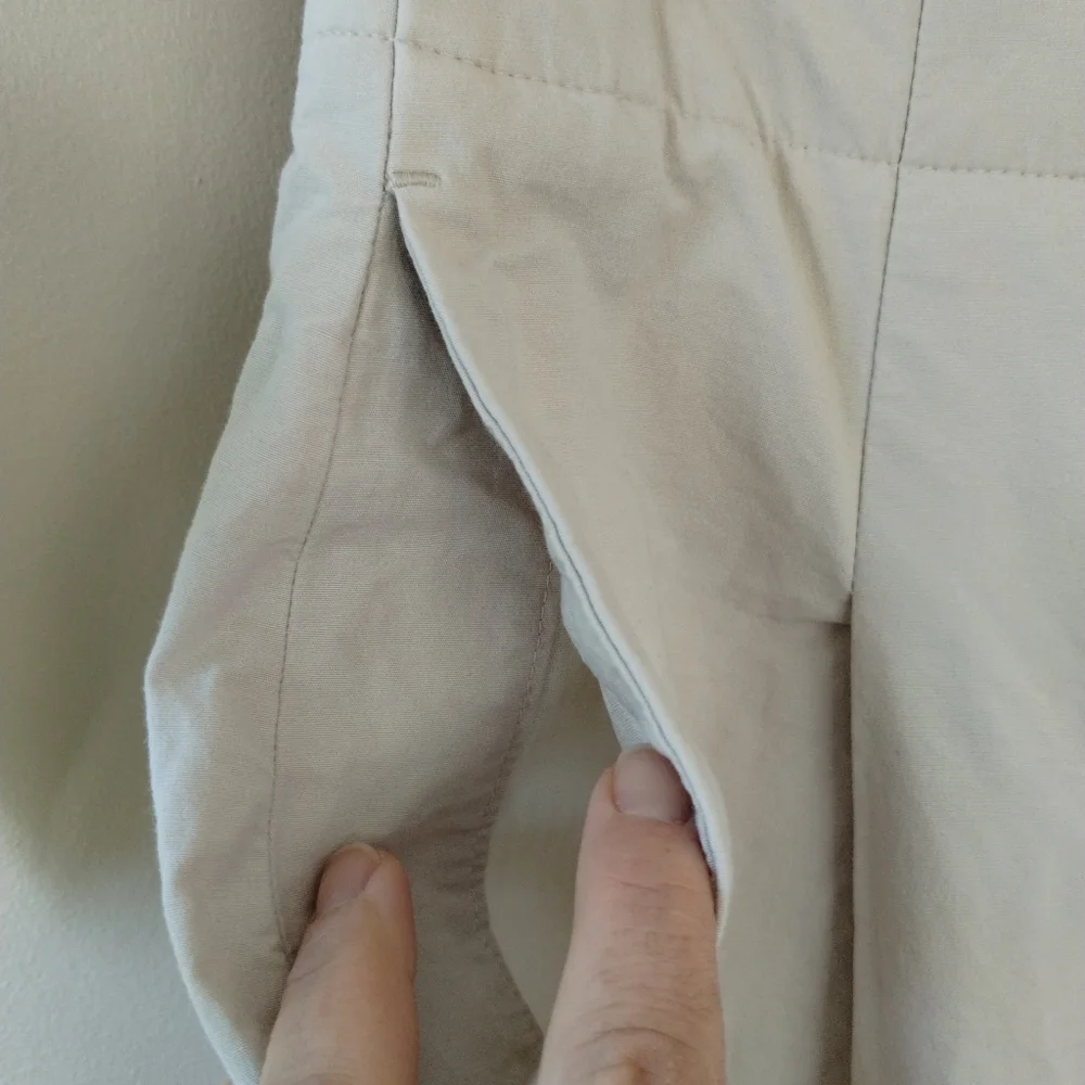 Zara Women's Cream Shorts Small